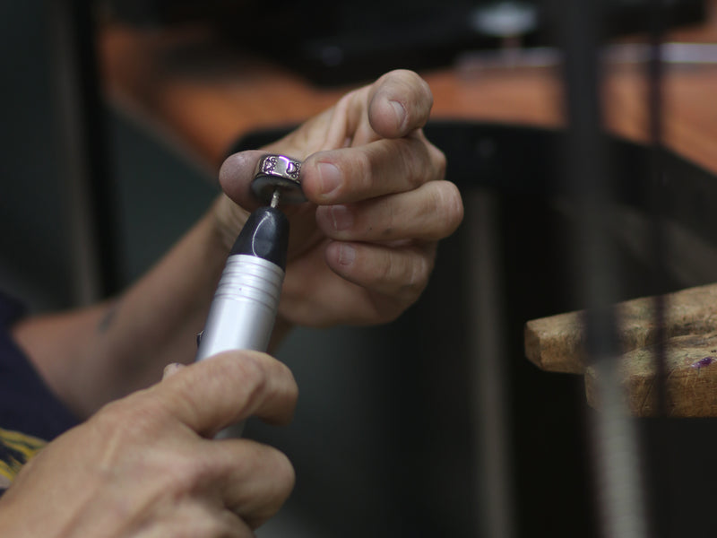 סדנת צורפות זוגית להכנת טבעות נישואין - סדנת אהבה צרופה