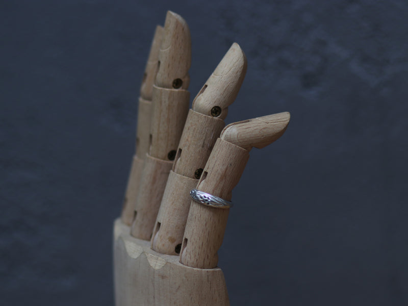 טבעת נישואין פרחונית