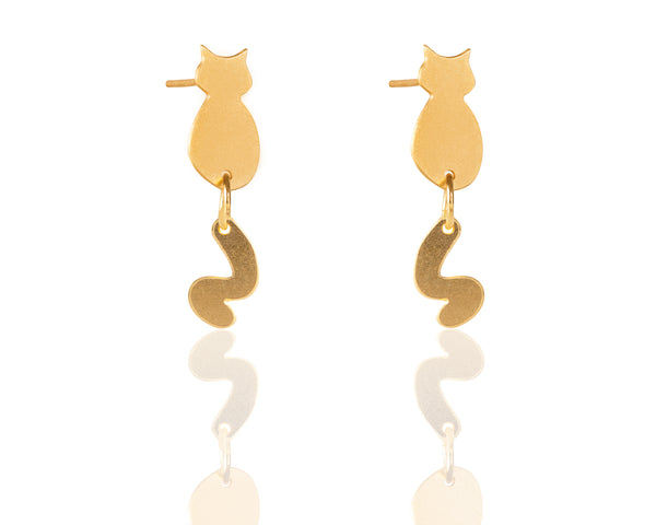 Cat earrings with swinging tail
