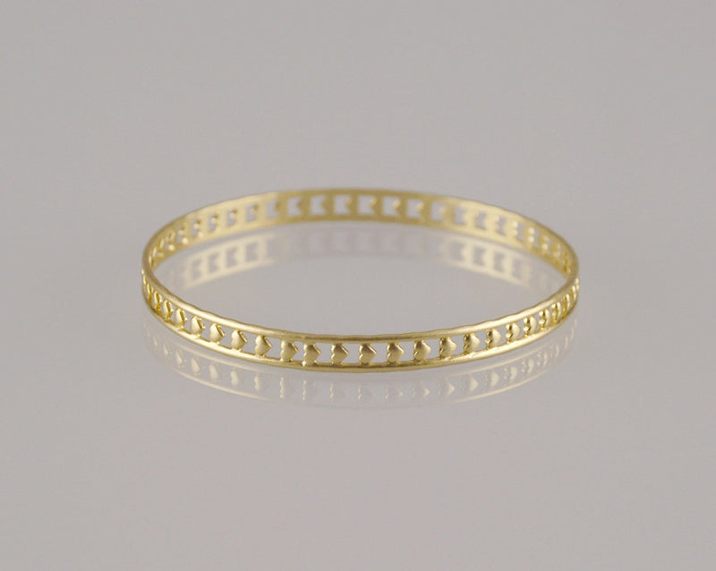 Thin hard gold heart bracelet