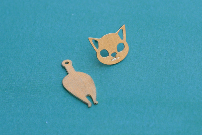 עגילי חפת חתולים זהב
