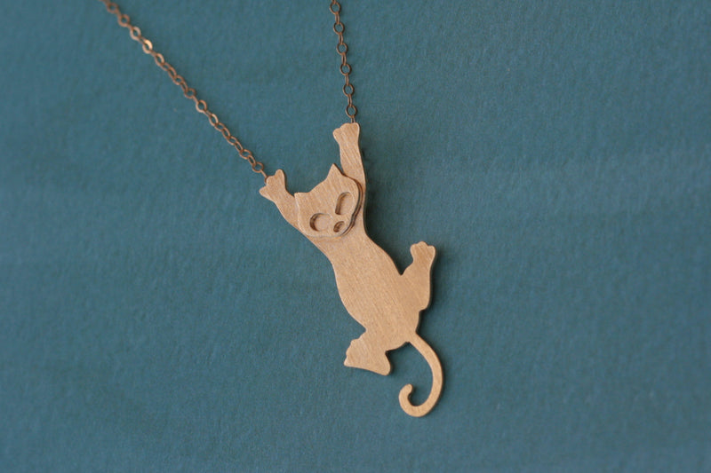 Hanging cat necklace