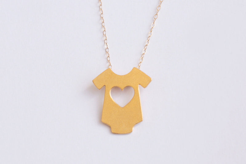 Baby shirt necklace with gold heart
