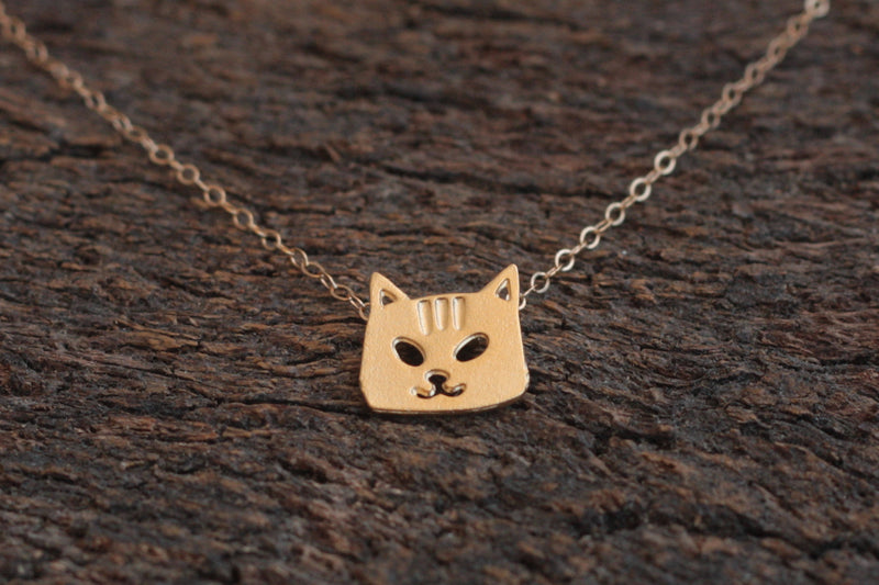 Small gold cat necklace