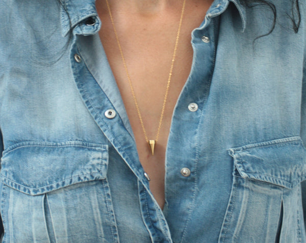 Unisex long minimalist spike necklace