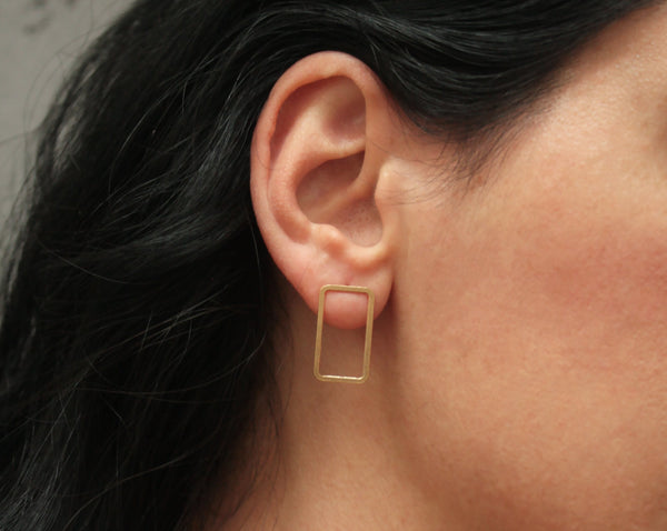 Hollow rectangle earrings with triangles